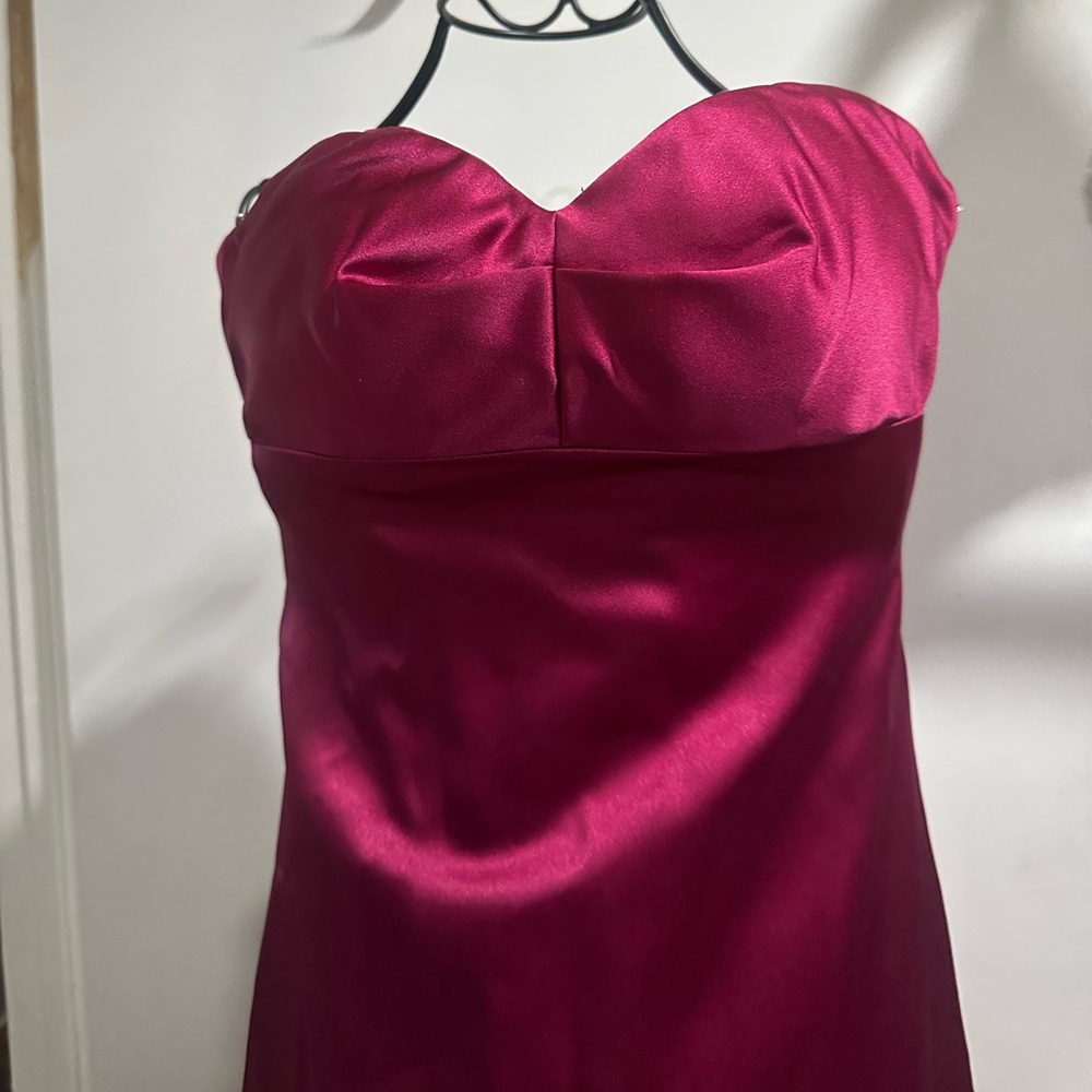 Jim Hjelm Occasions Burgundy Satin Dress| Size 6 - Picture 4 of 14